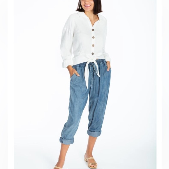 Given Kale Gap  slouchy button tab capris womens med - Picture 3 of 3